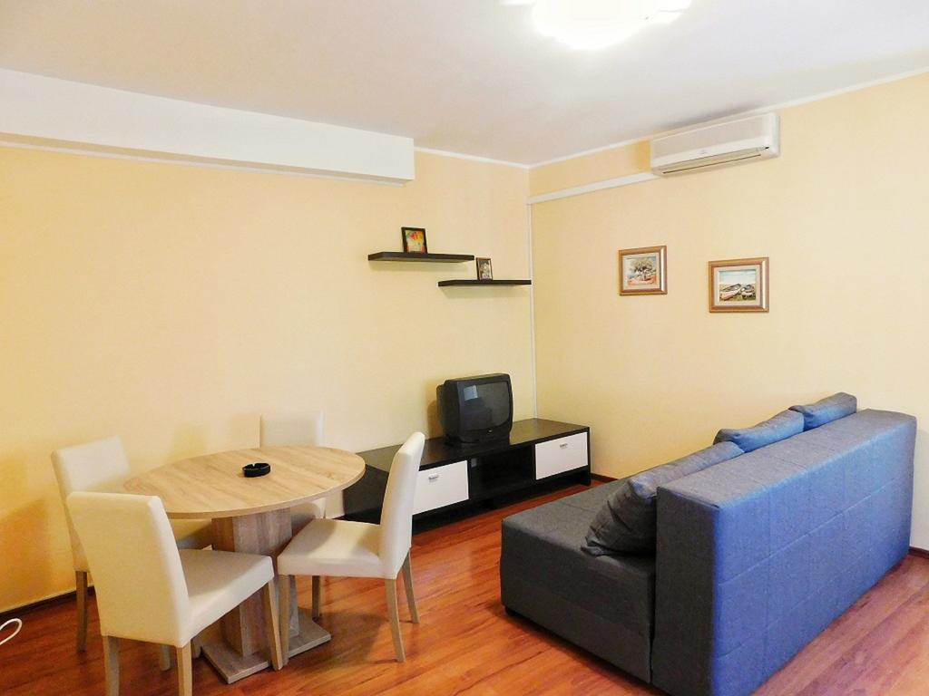 Apartments Danilo 48 Pula Exterior photo